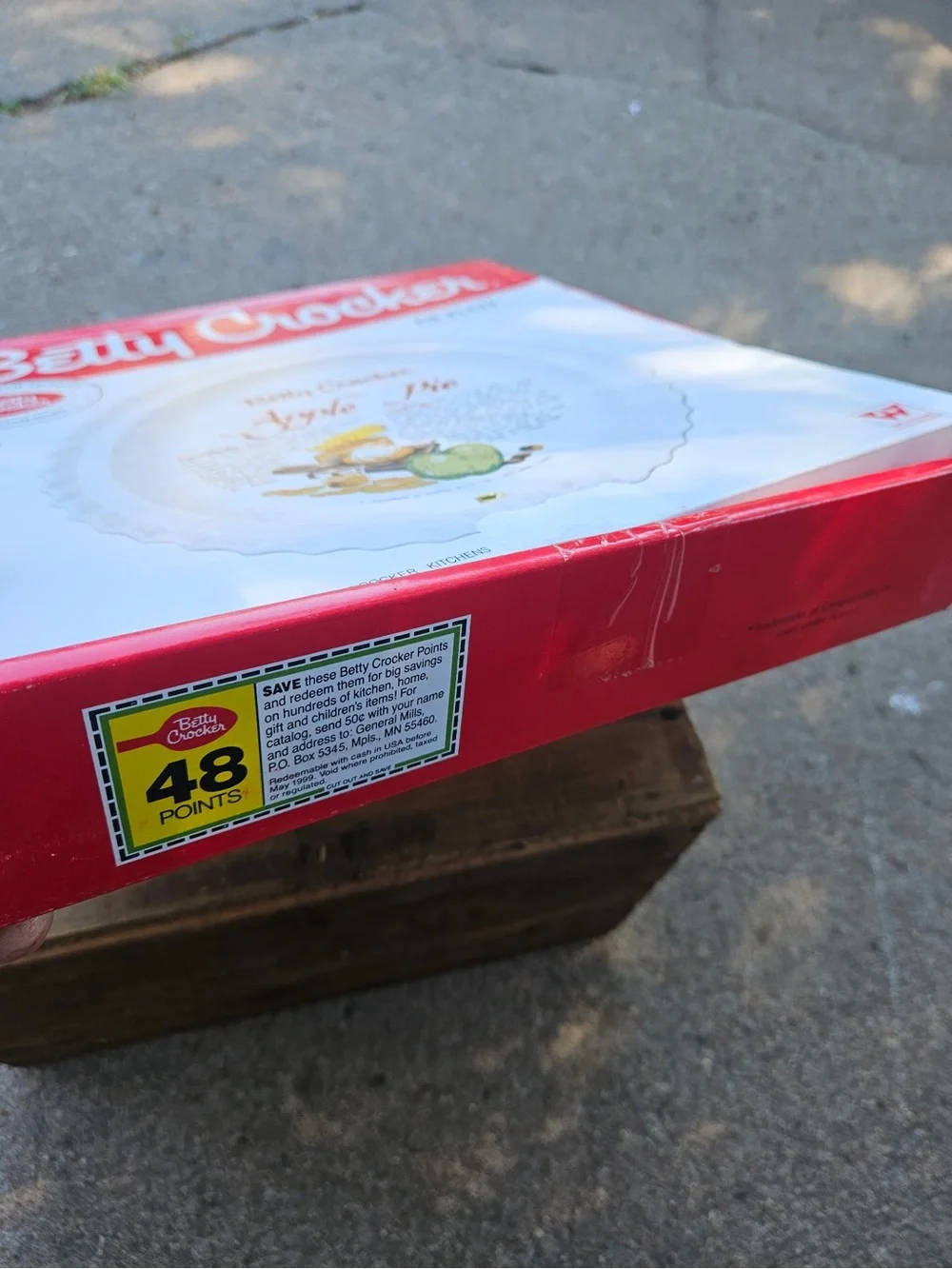 🍎 Vintage Betty Crocker Apple Pie Recipe Milk Glass Pie Plate w/ Original Box